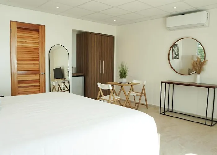 Tres Palmas Boutique Hotel